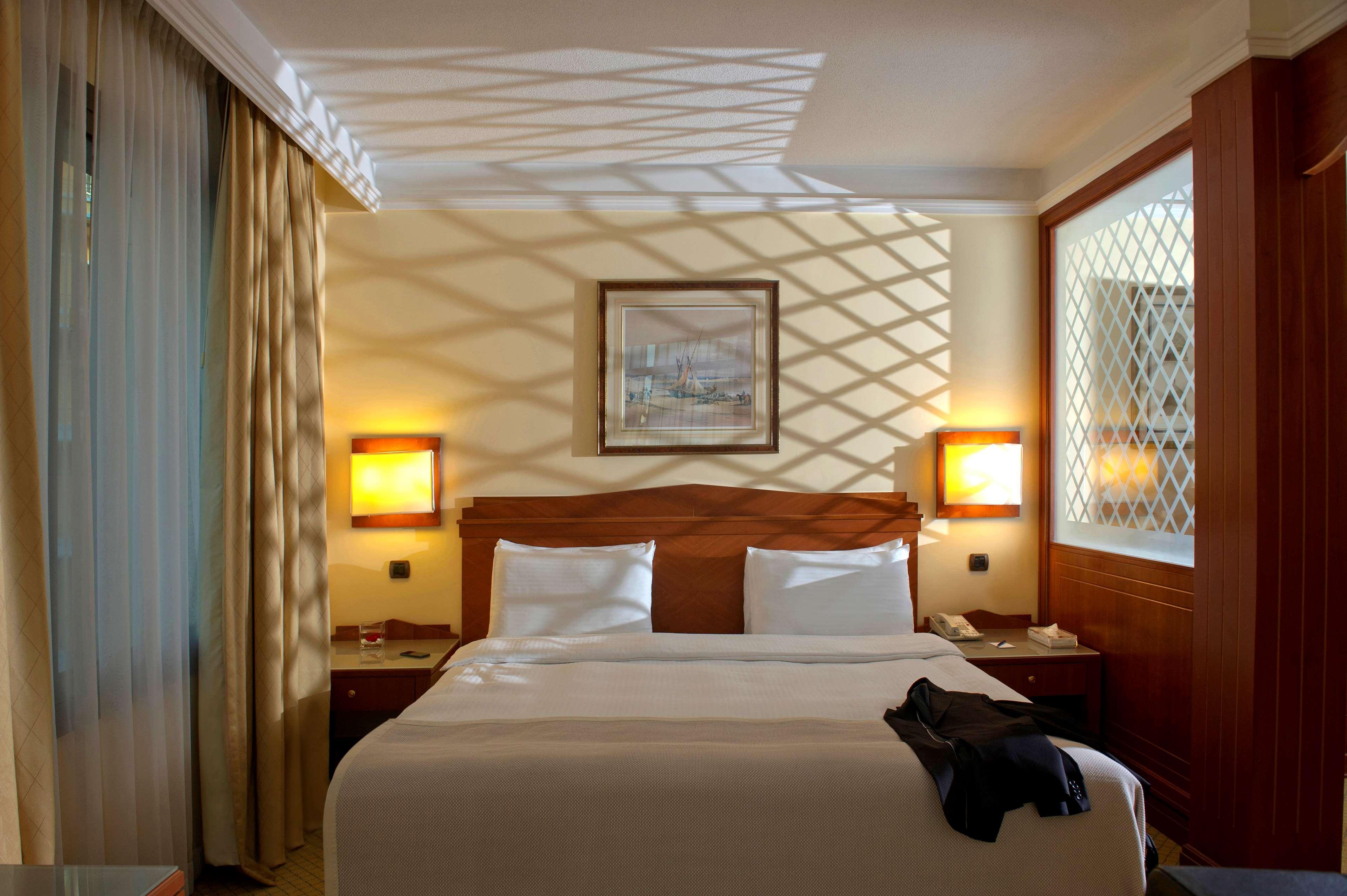 Radisson Blu Martinez Hotel Beirut