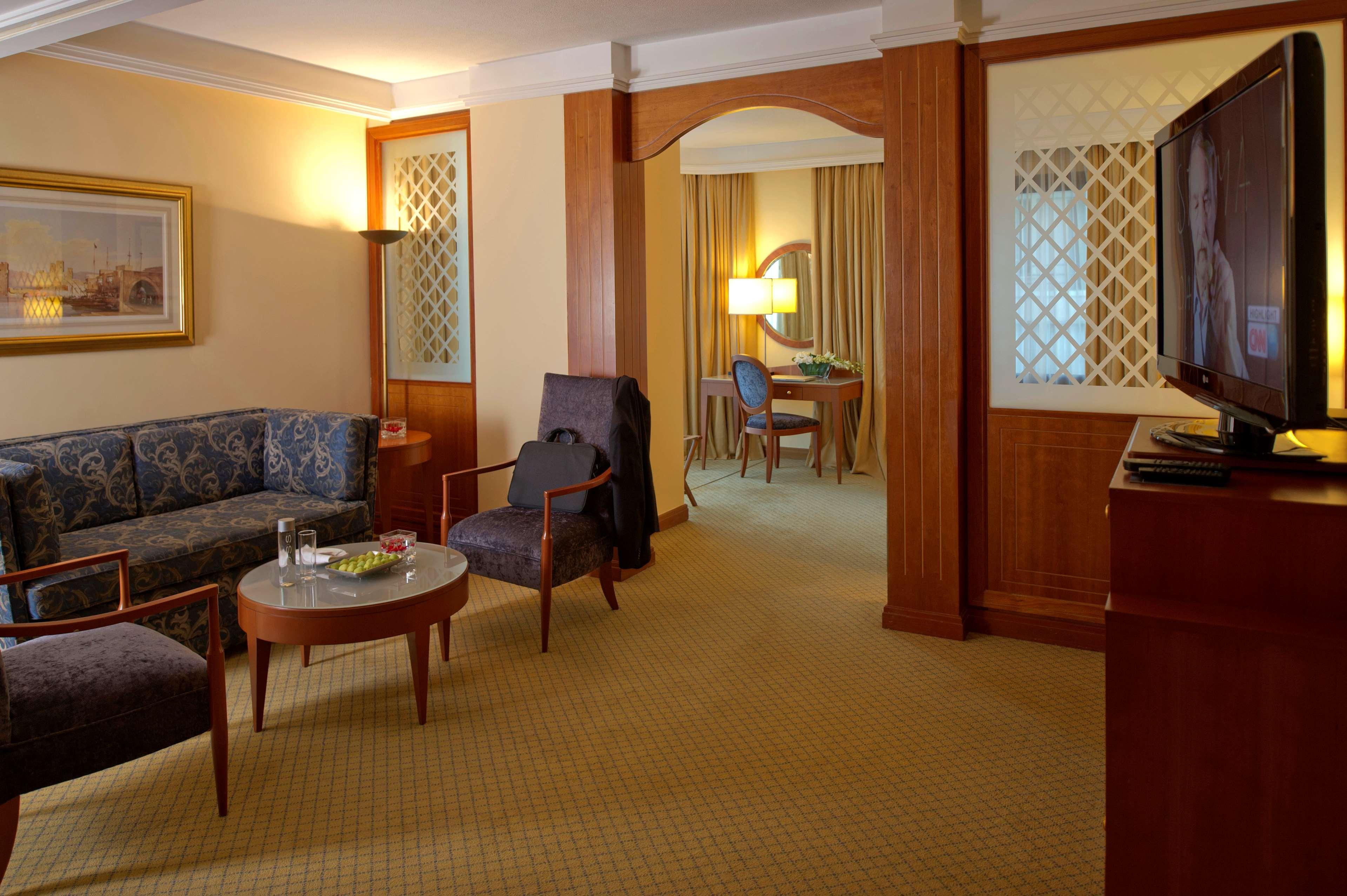 Radisson Blu Martinez 5*