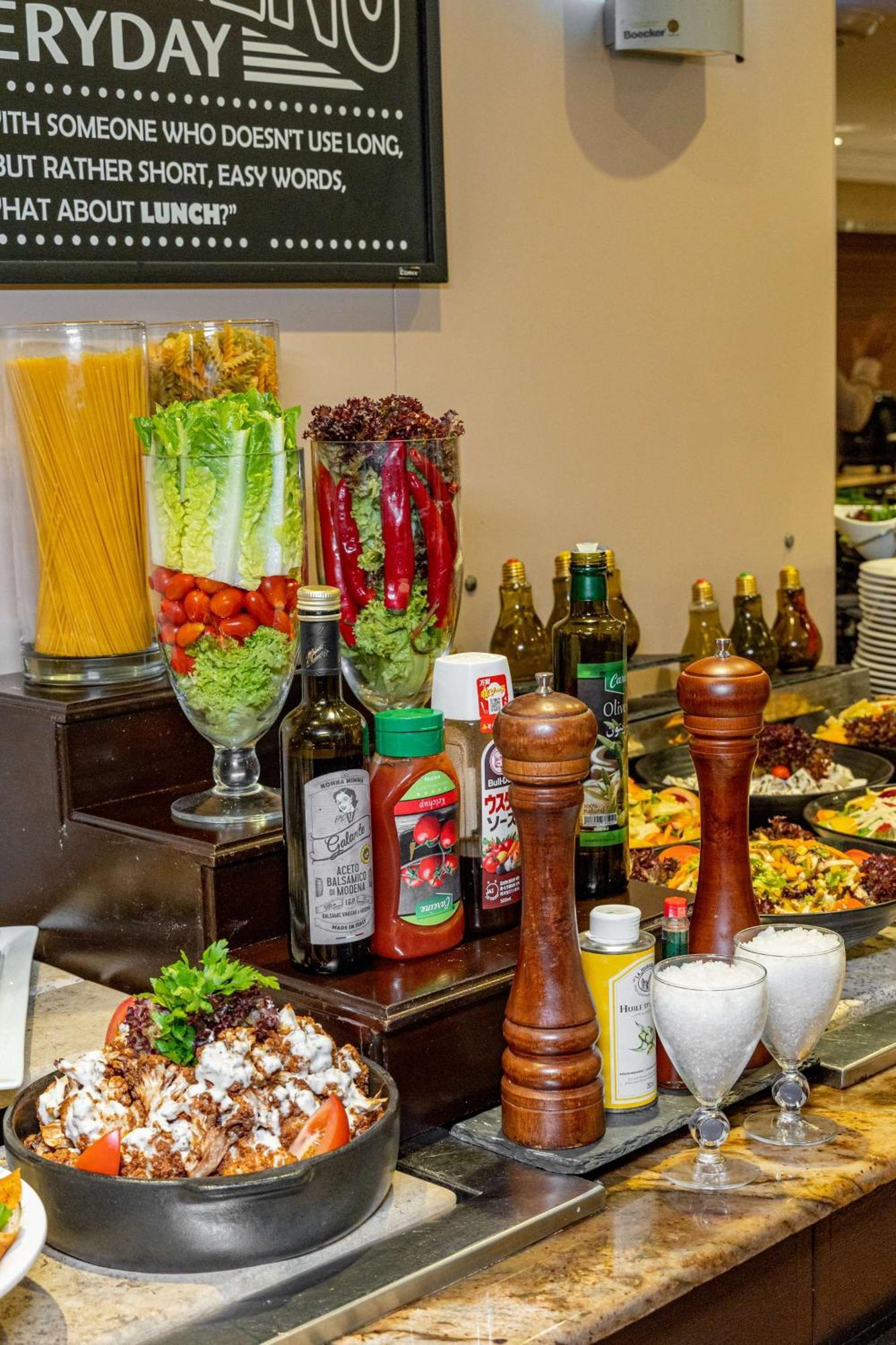Radisson Blu Martinez 5* Beirut