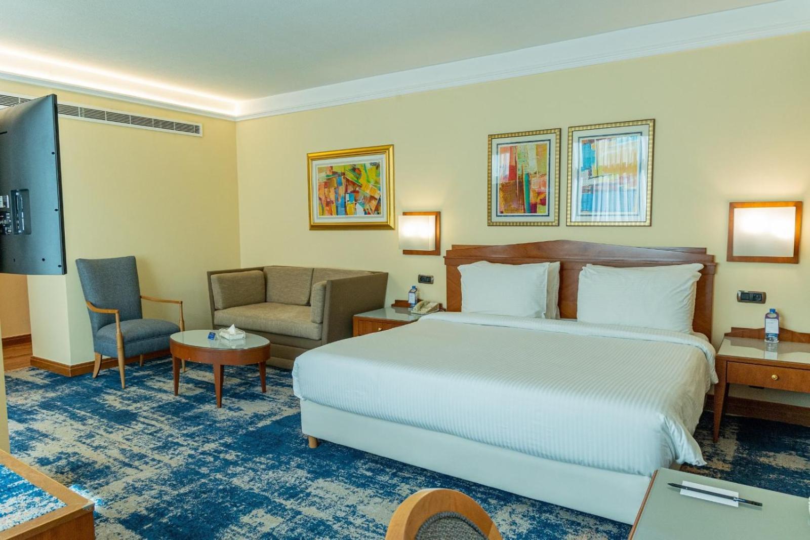 Radisson Blu Martinez Hotel Beirut